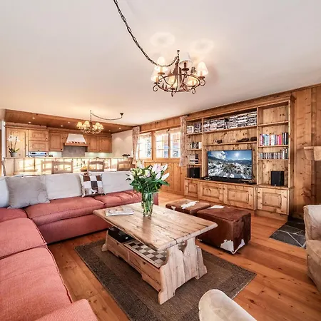 Apartment Ayous - By Emerald Verbier