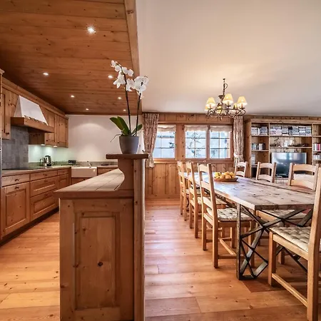 Apartment Ayous - By Emerald *