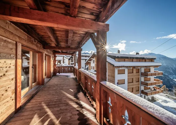 Ayous - By Emerald شقة