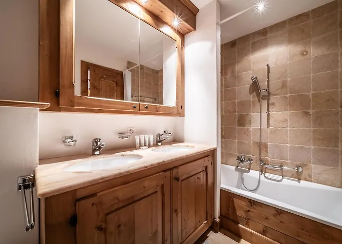 Ayous - By Emerald Апартаменты Вербье